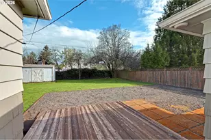 8915 SE Market St, Portland, OR 97216 - Photo 20