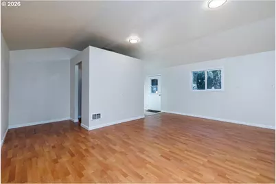 2947 SE 45th Ct, Hillsboro, OR 97123 - Photo 34