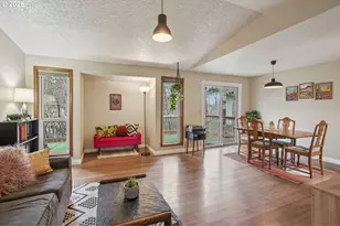 4025 SW Pomona St, Portland, OR 97219 - Photo 8