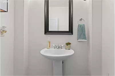 7908 SE Harney St, Portland, OR 97206 - Photo 8