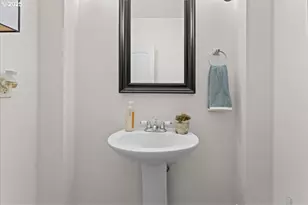 7908 SE Harney St, Portland, OR 97206 - Photo 8