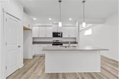 706 Tigerlily St, Silverton, OR 97381 - Photo 10