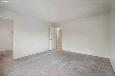 421 NE 105th St, Vancouver, WA 98685 - Photo 18