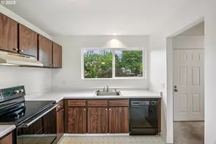 421 NE 105th St, Vancouver, WA 98685 - Photo 12