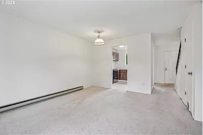 421 NE 105th St, Vancouver, WA 98685 - Photo 4