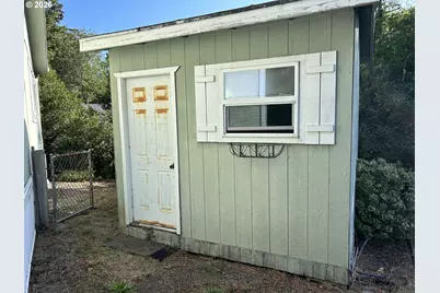 179 Outer Dr, Florence, OR 97439 - Photo 34