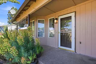 147 E Fir Dr, Gervais, OR 97026 - Photo 4