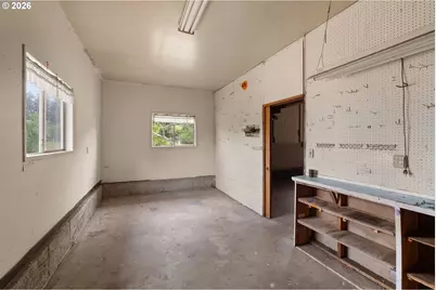 15515 Henrici Rd, Oregon City, OR 97045 - Photo 26