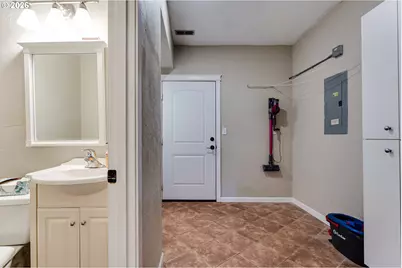 2889 Taylor St, Eugene, OR 97405 - Photo 20