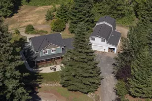 33005 NE Ammeter Rd, Washougal, WA 98671 - Photo 2