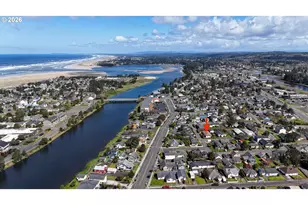 815 N King St, Seaside, OR 97138 - Photo 38