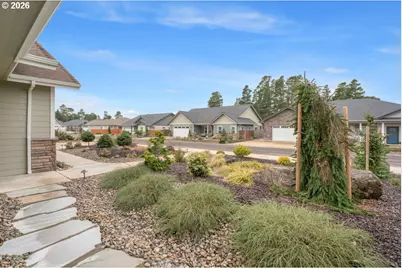 4080 Caddington Ln, Florence, OR 97439 - Photo 6