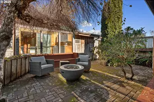 330 Chicago Ave, Bandon, OR 97411 - Photo 4