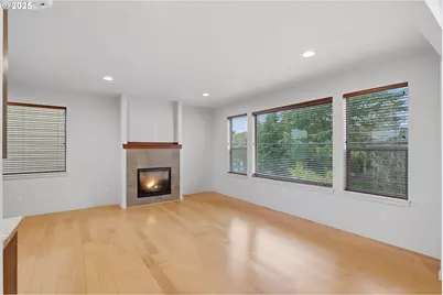 5216 NE Garfield Ave, Portland, OR 97211 - Photo 12