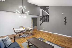 15729 SE Hawk Ct, Portland, OR 97035 - Photo 10