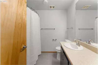 1125 NW 9th Ave #210, Portland, OR 97209 - Photo 10