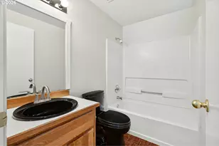 14824 SW Woodard Ct, Beaverton, OR 97007 - Photo 26