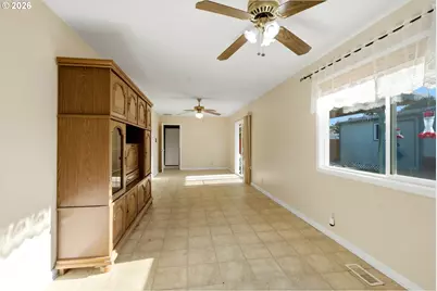 1430 Powell St SE, Albany, OR 97322 - Photo 12