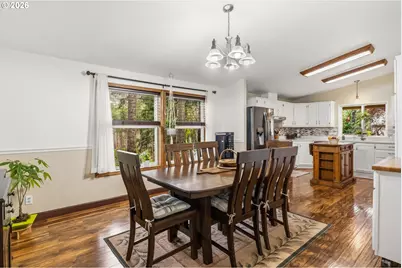 49400 Eagle Rock Pl, Vida, OR 97488 - Photo 22
