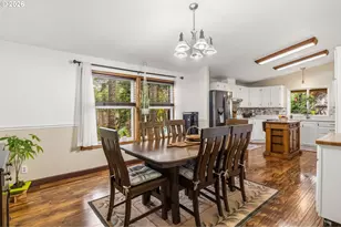 49400 Eagle Rock Pl, Vida, OR 97488 - Photo 22