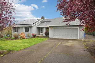 22735 SE Naomi Dr, Damascus, OR 97089 - Photo 2