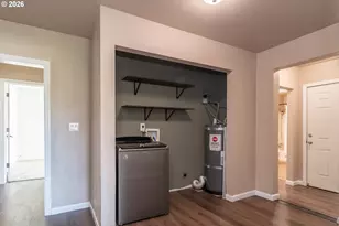 430 SE Carrol St, Winston, OR 97496 - Photo 32