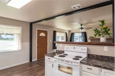 430 SE Carrol St, Winston, OR 97496 - Photo 14