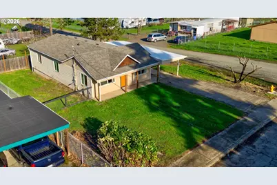 430 SE Carrol St, Winston, OR 97496 - Photo 2