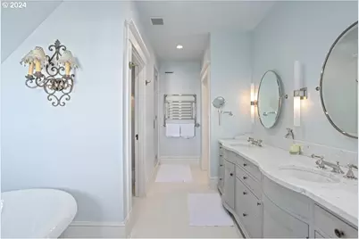 1960 SW 16th Ave, Portland, OR 97201 - Photo 24