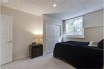 20819 SW Vicki Ln, Beaverton, OR 97007 - Photo 32