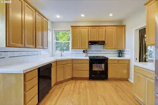 20819 SW Vicki Ln, Beaverton, OR 97007 - Photo 6