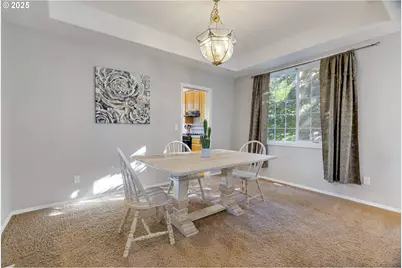 20819 SW Vicki Ln, Beaverton, OR 97007 - Photo 4