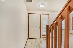 15917 SW Sundew Dr, Tigard, OR 97223 - Photo 2