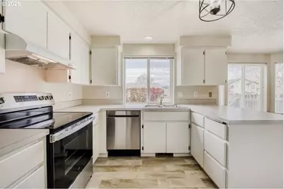 15917 SW Sundew Dr, Tigard, OR 97223 - Photo 6