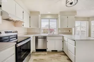 15917 SW Sundew Dr, Tigard, OR 97223 - Photo 6