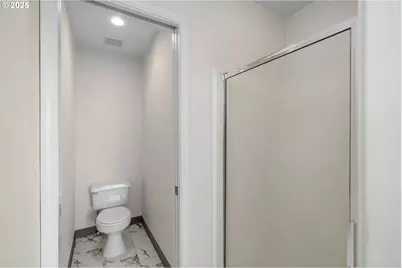 3840 S Water Ave, Portland, OR 97239 - Photo 28