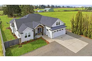 19065 NE Beaver Ln, Aurora, OR 97002 - Photo 2
