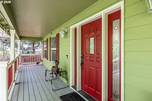 2737 Hallmark Ln, Eugene, OR 97405 - Photo 2