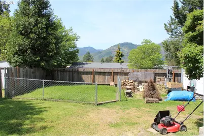 467 Cindy St, Myrtle Creek, OR 97457 - Photo 20