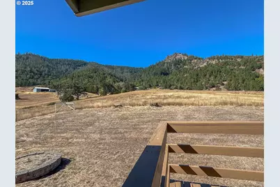1721 Weaver Rd, Myrtle Creek, OR 97457 - Photo 8