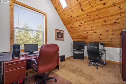 10181 N Umpqua Hwy, Roseburg, OR 97470 - Photo 22