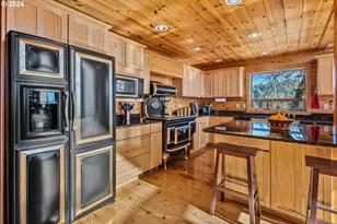 10181 N Umpqua Hwy, Roseburg, OR 97470 - Photo 16