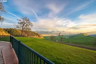 10181 N Umpqua Hwy, Roseburg, OR 97470 - Photo 10