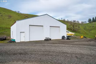 10181 N Umpqua Hwy, Roseburg, OR 97470 - Photo 30