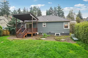 9917 NE Campaign St, Portland, OR 97220 - Photo 36