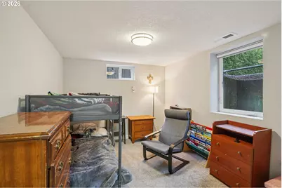 9917 NE Campaign St, Portland, OR 97220 - Photo 26