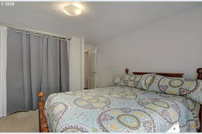 2424 Nightingale Ln, Kelso, WA 98626 - Photo 16