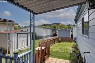 2424 Nightingale Ln, Kelso, WA 98626 - Photo 24