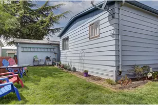 2424 Nightingale Ln, Kelso, WA 98626 - Photo 26