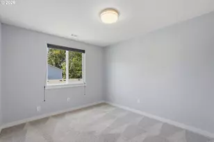 827 NE Faloma Rd, Portland, OR 97211 - Photo 20